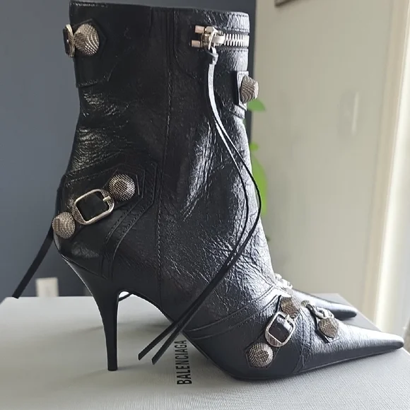 Balenciaga Black Textured Heeled Boots - Picture 5 of 15